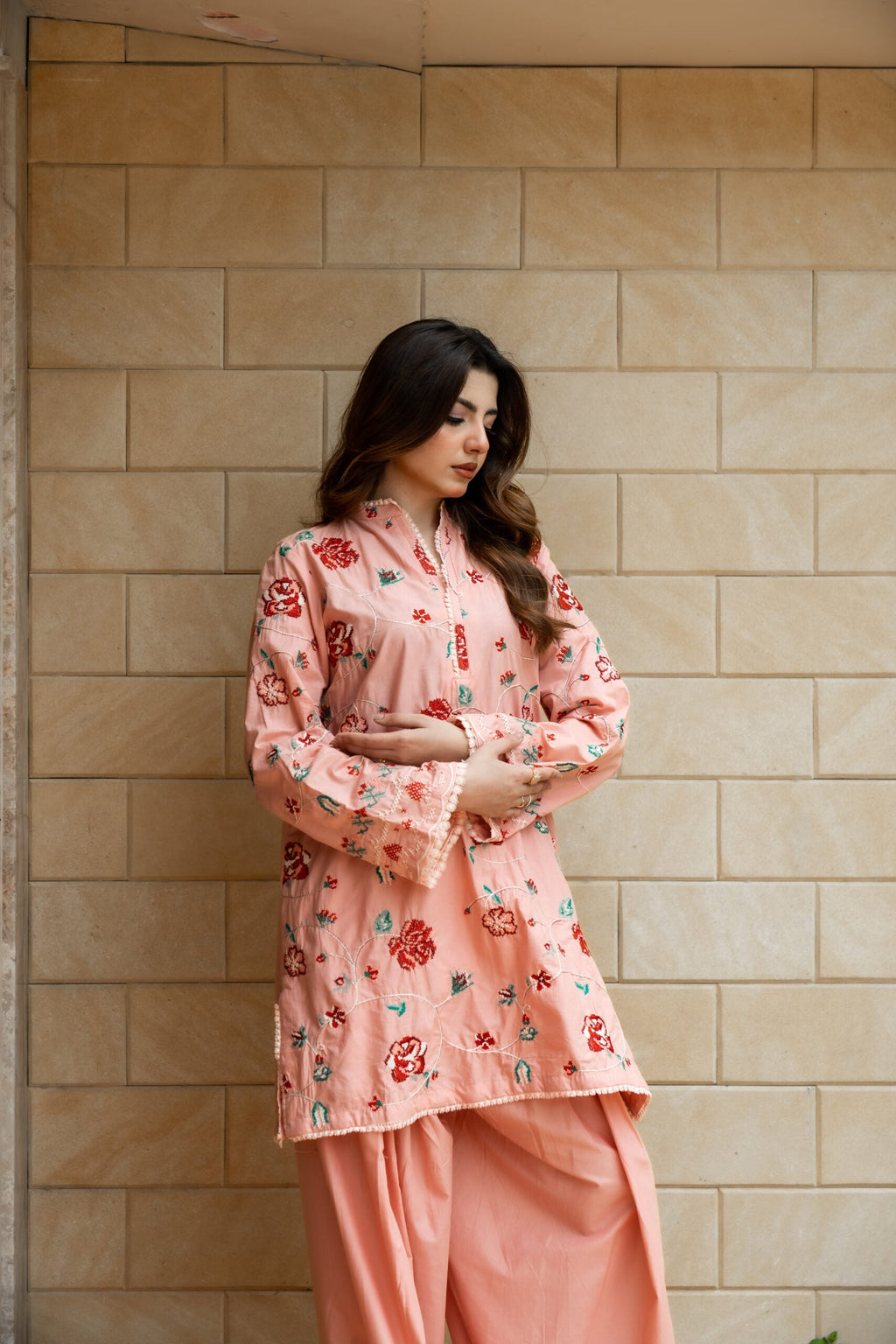 Rose-Pink Embroidered Lawn 2-Piece Ensemble