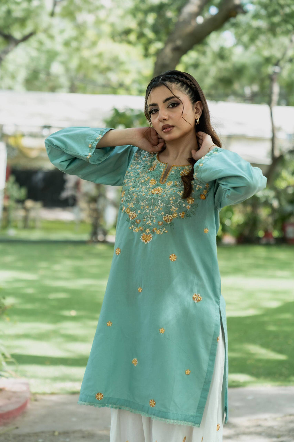 Sea-Green Embroidered Lawn 2-Piece Ensemble