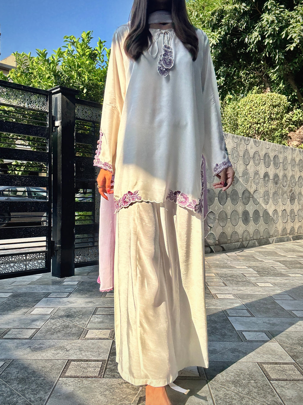 White Hand-Embellished 3-Piece Silk Luxury Suit with Purple Dupatta