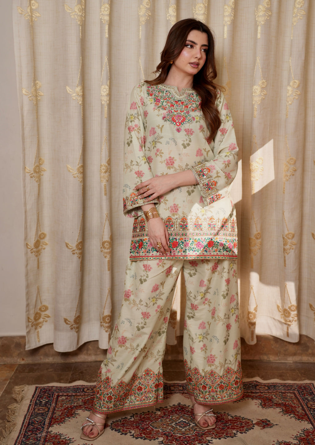 soft pistachio green 2-piece Embroidered