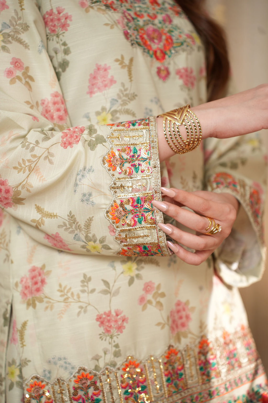 soft pistachio green 2-piece Embroidered