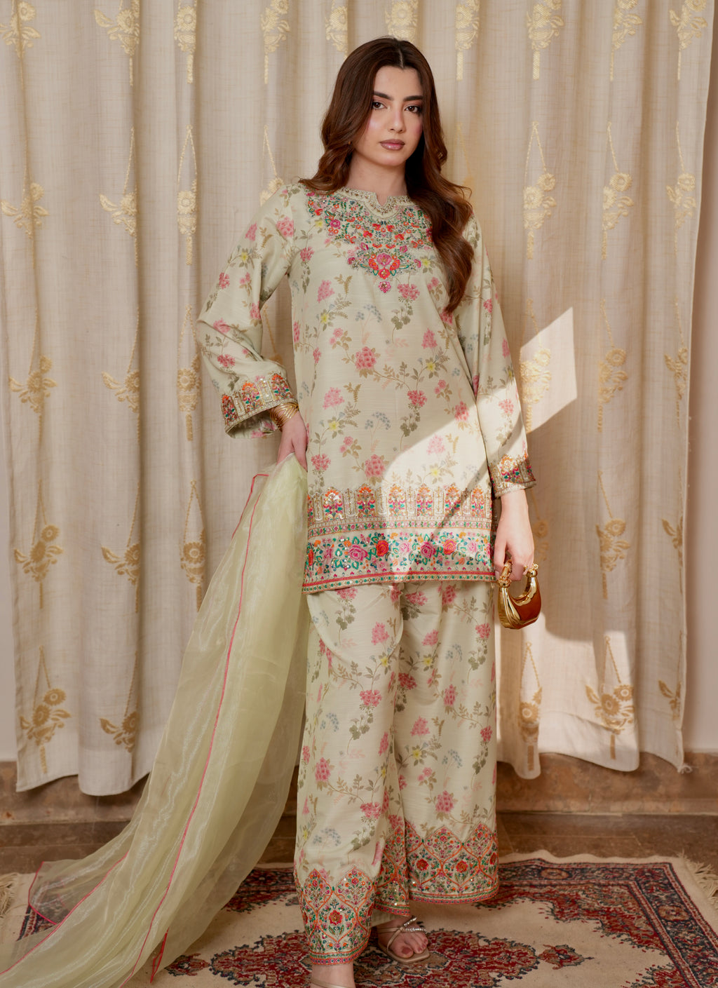 soft pistachio green 2-piece Embroidered