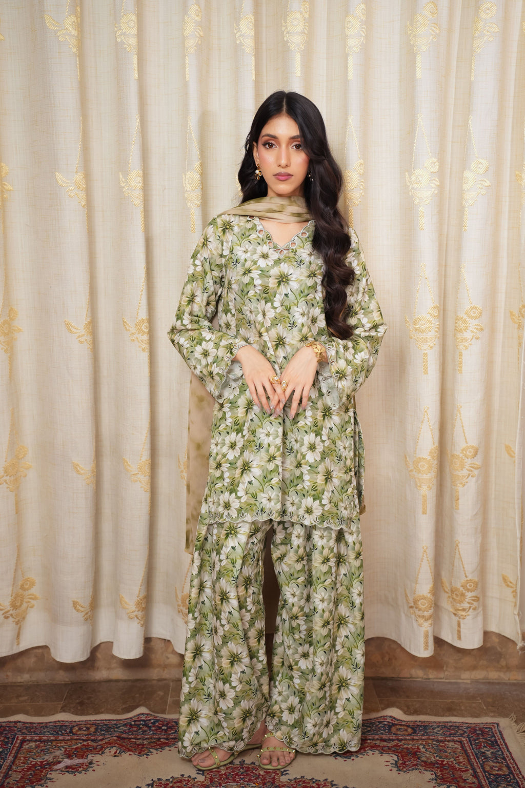 Floral green 2-Piece Embroidered