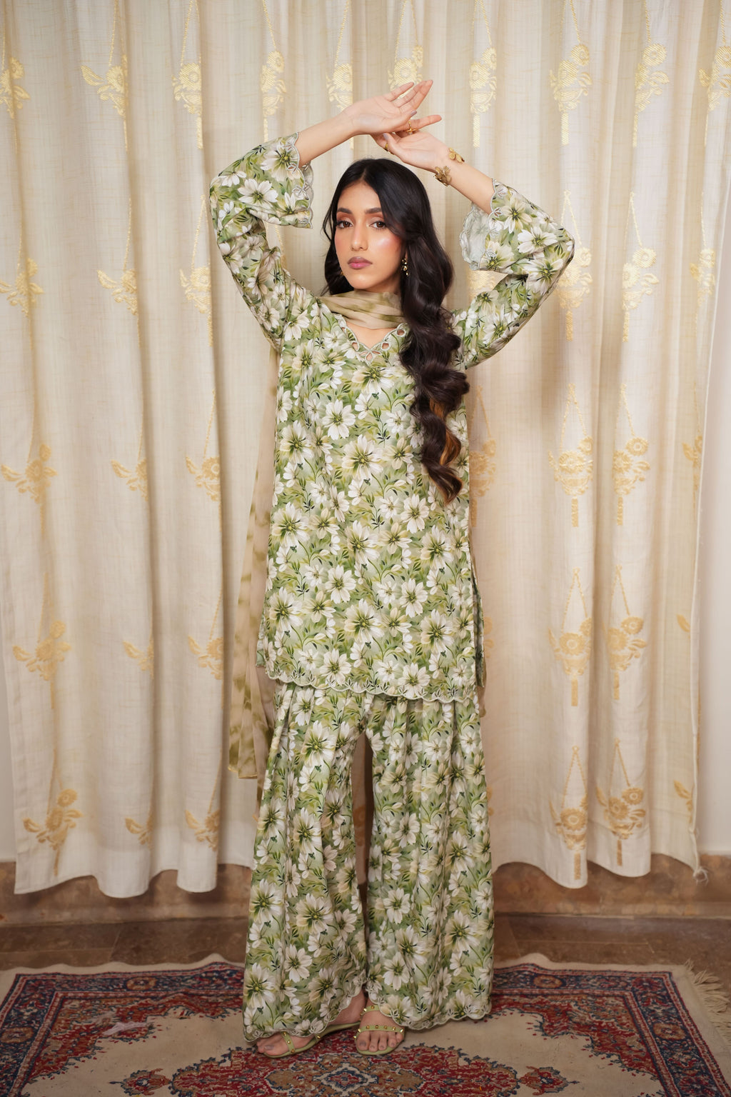 Floral green 2-Piece Embroidered
